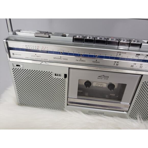 JVC RC-S5JW BIPHONIC Stereo With AC Adapter Pack‎ FM AM Works - Picture 6 of 13